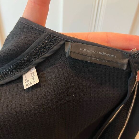 Narciso Rodriguez Black Dress Midi Contour Seam Short Sleeve V Neck Statement Zi - Picture 11 of 11